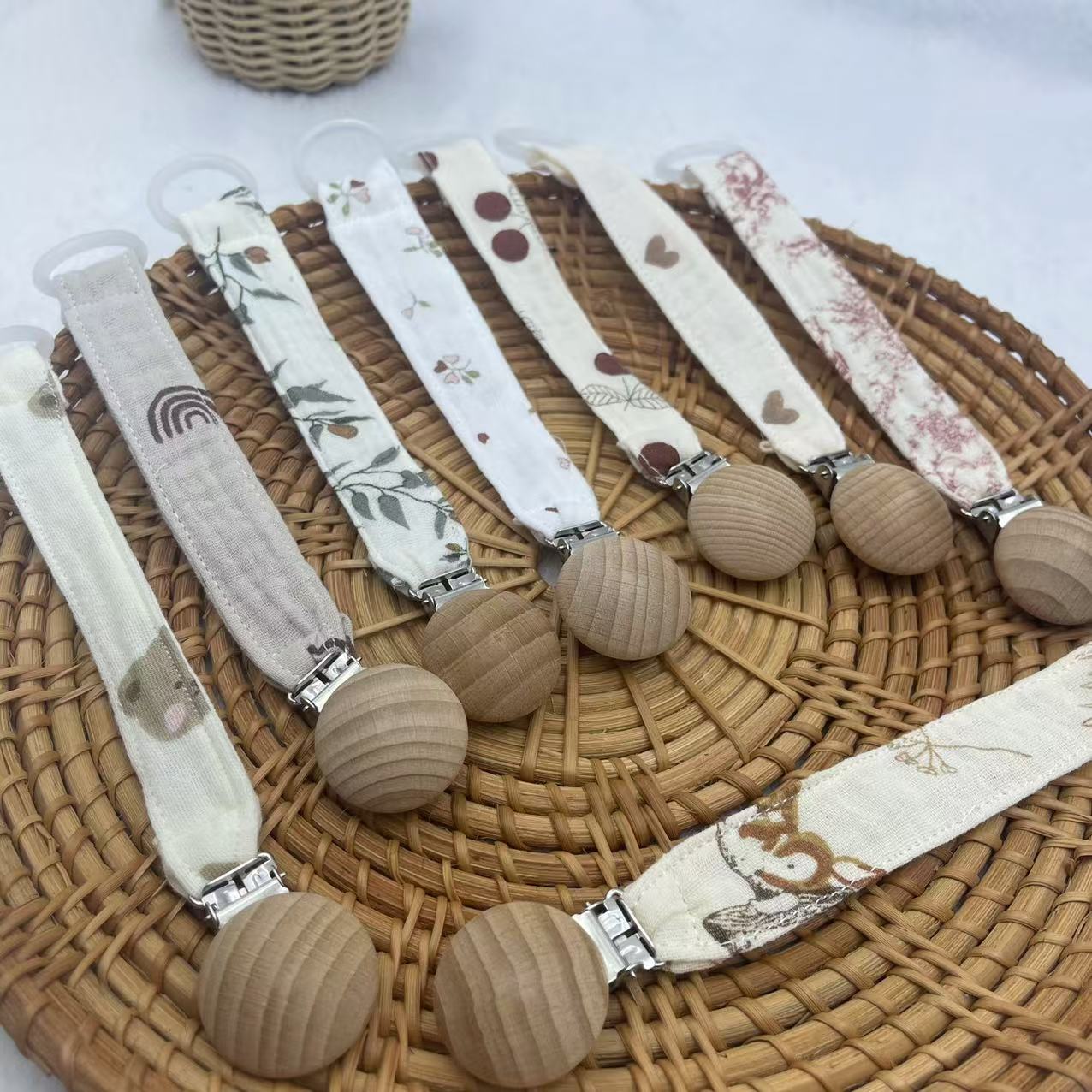 Baby Pacifier Chain Clips Hold - đánh giá và giá Baby Clothing Material